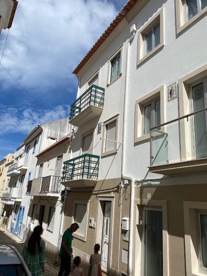 100 Meters From The Beach! Rua Da Regeneracao ナザレ エクステリア 写真